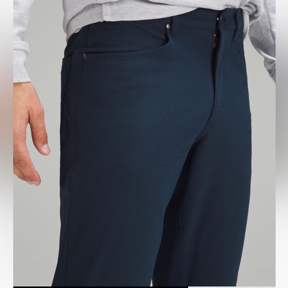 SOLD Mens Lululemon ABC pant 37” - Picture 6 of 6